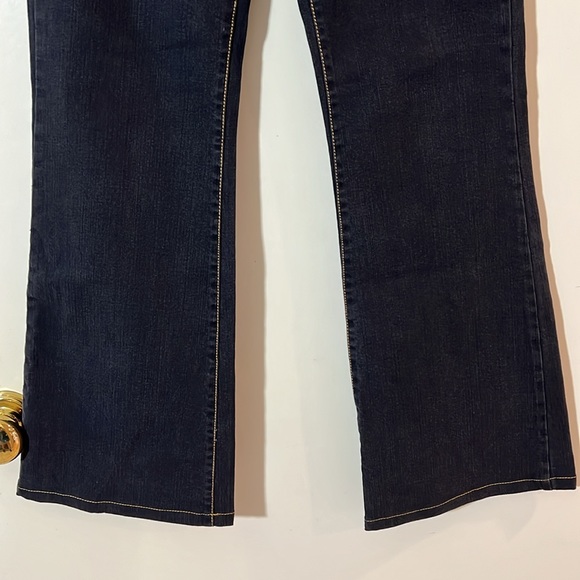 Twill Twenty Two Black Low Rise Jeans - Picture 3 of 15